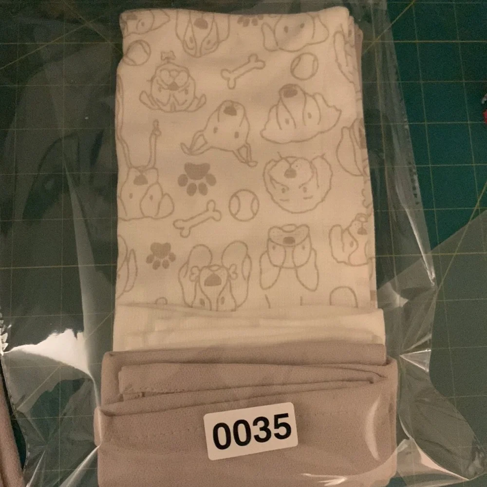 Wipe your paws dish‎ towel set in gray/white